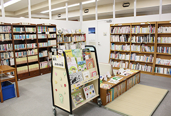 書架